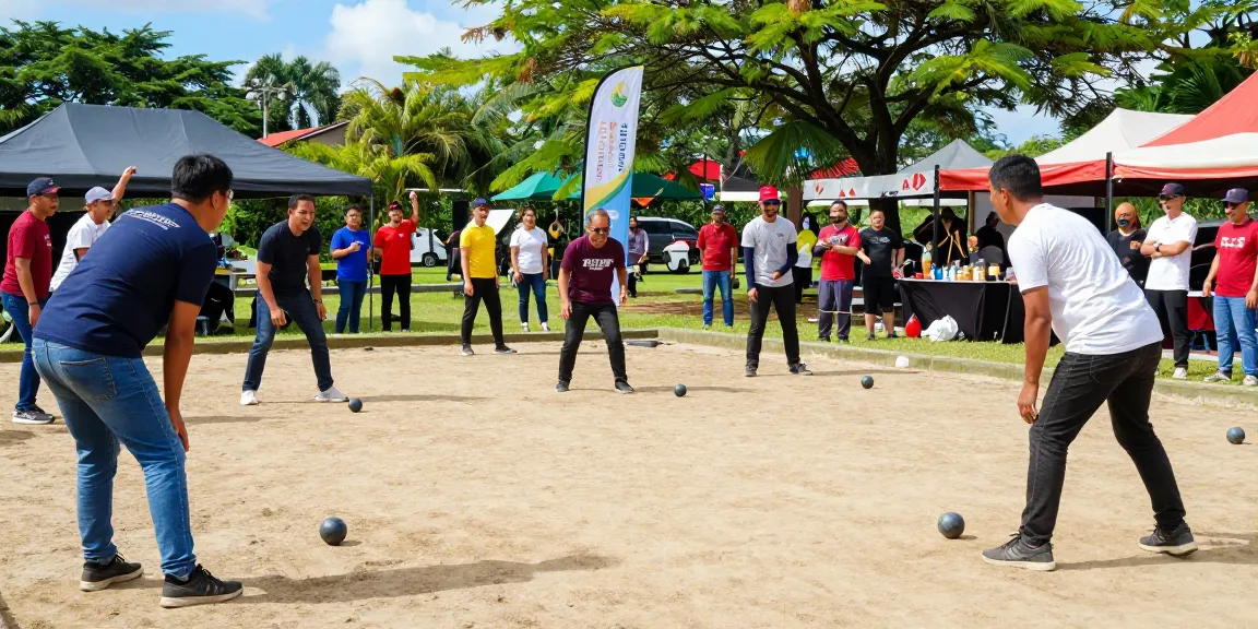 Suasana pertandingan petanque di fopikotakendari.org dengan pemain dan penonton bersemangat.
