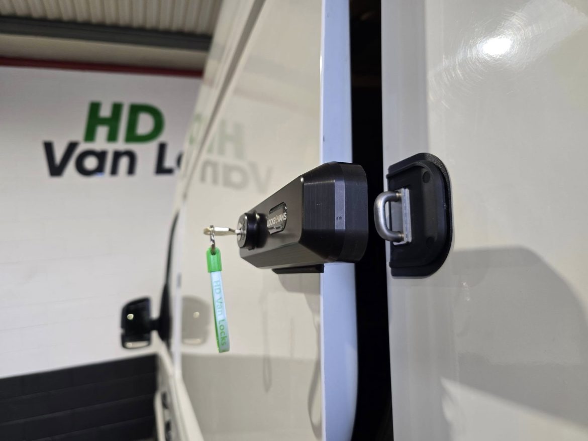 Perché le chiusure di sicurezza per porte furgoni Daken sono la scelta giusta