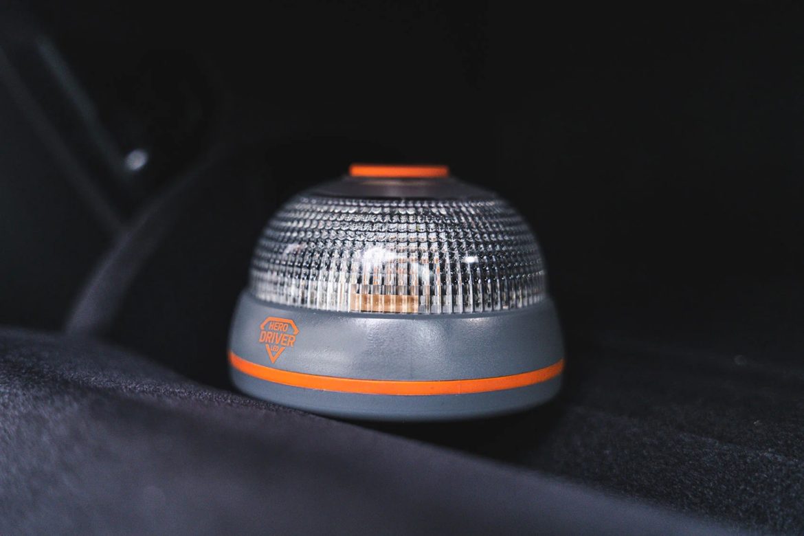 Die Bedeutung und Anwendung der Warnleuchte V16 für Autofahrer