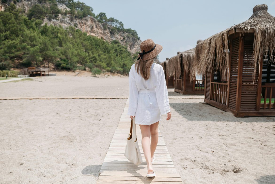 Coastal Cabana: Luxury Meets Serenity by the Coast